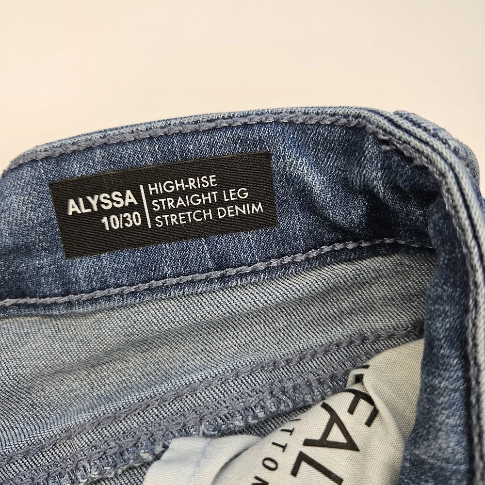 Buffalo David Bitton Alyssa medium wash hi rise straight leg stretch denim jeans